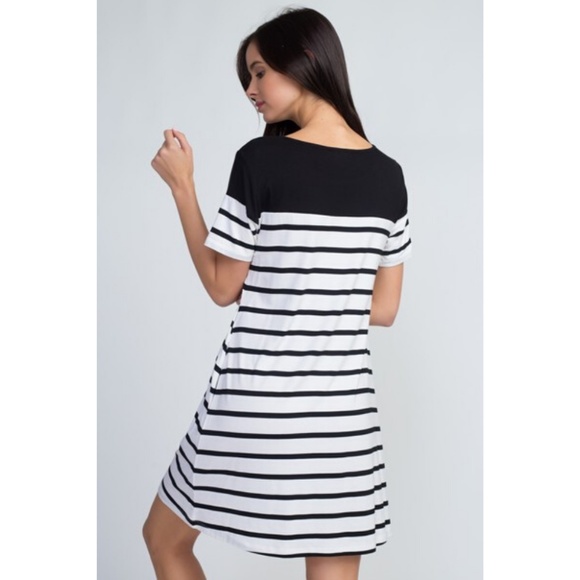 Women's Short Sleeves Striped Soft Stretchy Dress - Picture 3 of 5